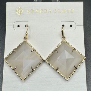 RARE/Retired Kendra Scott Cleo drop earrings in Slate Cat’s Eye 🩶